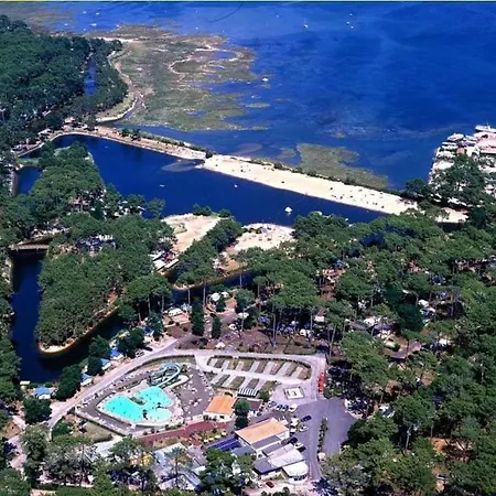 Campsite Un Toit Sur Le Bassin Les Viviers